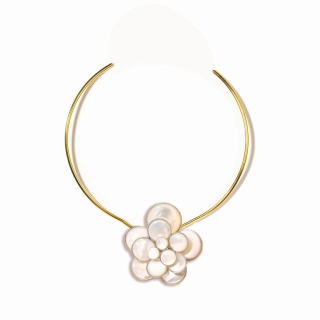 BROCHE TORQUE CIELO NACRE