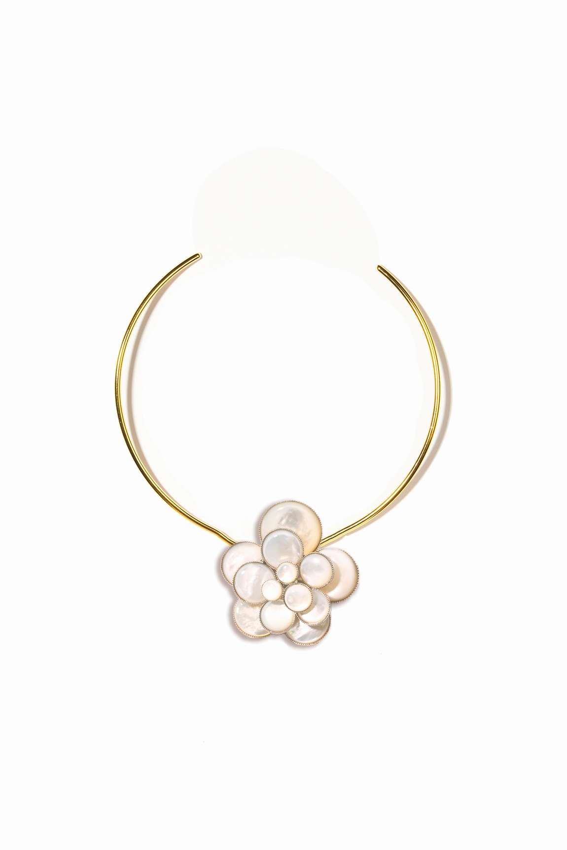 BROCHE TORQUE CIELO NACRE