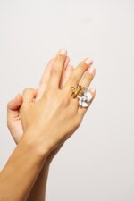 BAGUE DOUBLE FLEURS ISCHIA BLANC