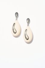 BO CLOU PENDENTIF WAVES AGT BLANC