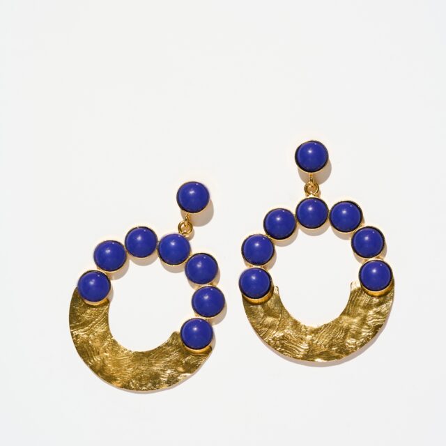 BOUCLES D’OREILLES PERCÉES BLEU