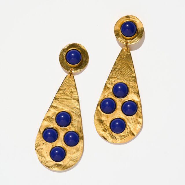 BOUCLES D’OREILLES PERCÉES BLEU