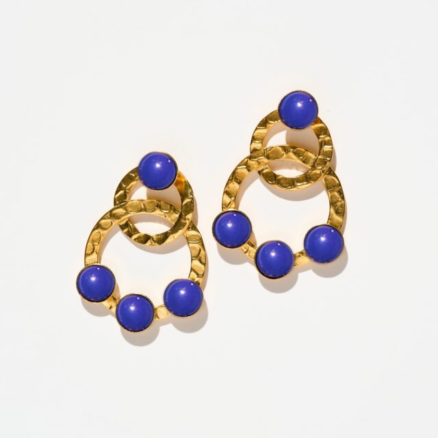 BOUCLES D’OREILLES PERCÉES BLEU