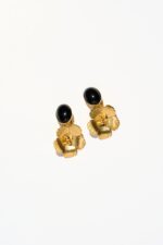 BOUCLES D’OREILLES PERCÉES NOIR