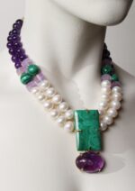 COLLIER MALACHITE AMETHYSTE .
