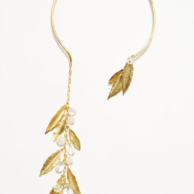 COLLIER TORQUE OLYMPE .