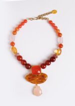 NECKLACE CORNALINE ORANGE .