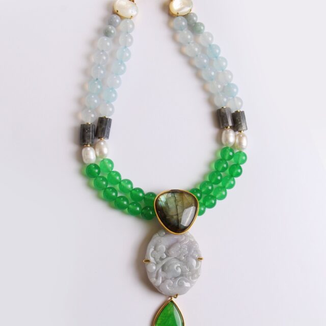 NECKLACE JADE ET LABRADORITE .