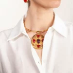 collier torque bijoux fantaisie cornaline et améthyste gems porté