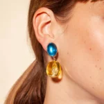boucles lolly portées bleu jaune